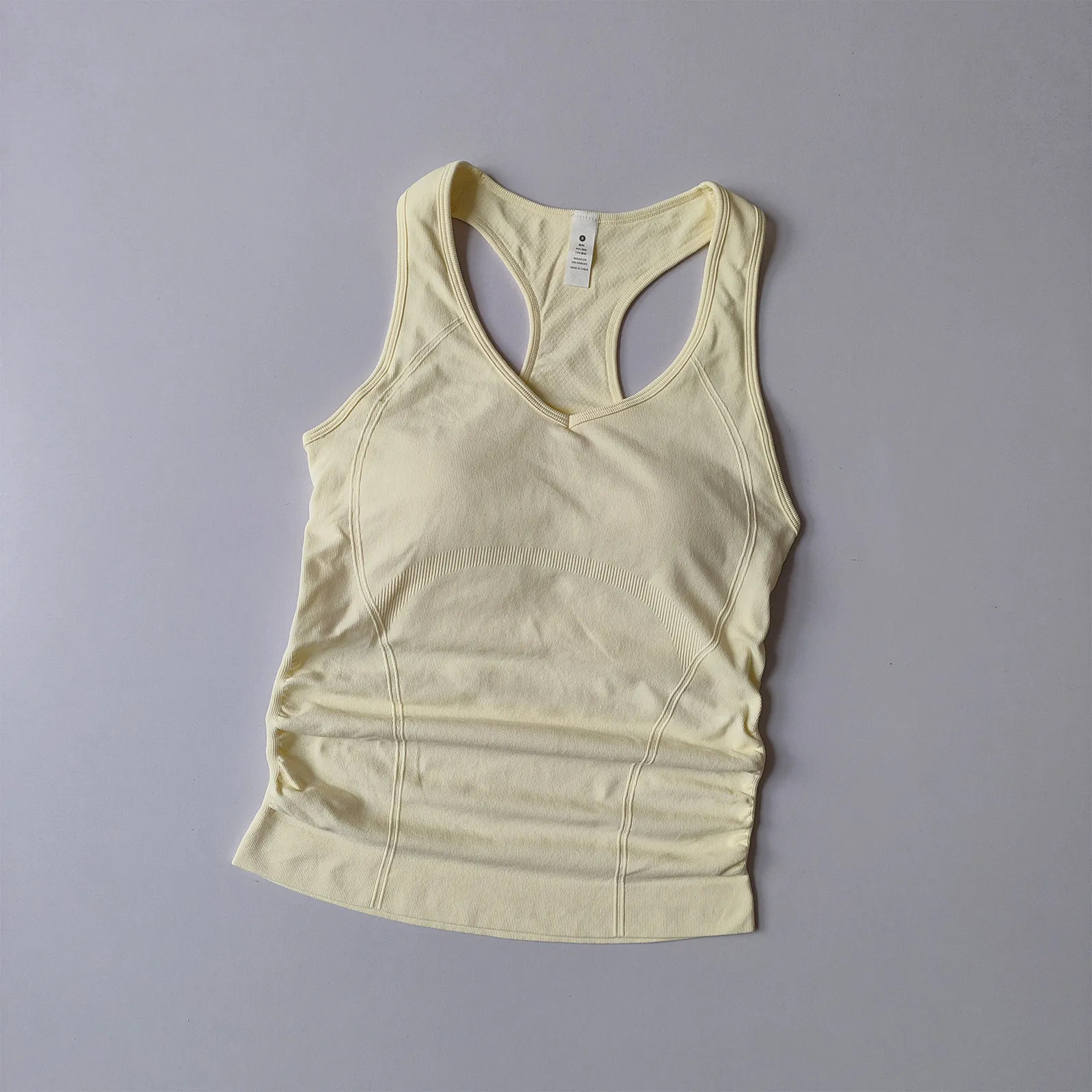Damen Racer-Back Yoga-Top mit Brustpolster, schnelltrocknend, elastisch, ärmellos, Sporttop für Lauftraining und Fitnesskleidung – Detail 3