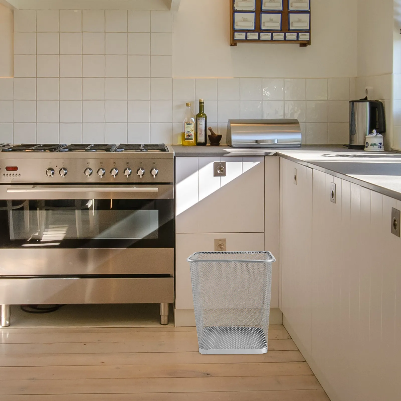

1Pcs Premium Iron Trash Can with Leak-Proof Raised Bottom 2Cm Large Capacity Seamless Stamping Design for Kitchen Bathroom