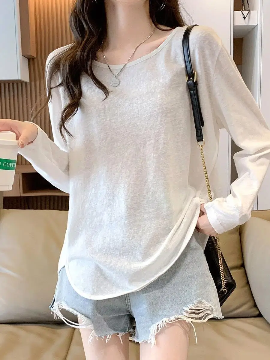 camiseta-feminina-de-manga-longa-em-algodao-bambu-branco-moda-primavera-outono-design-irregular-lenco-de-bolso-incluido