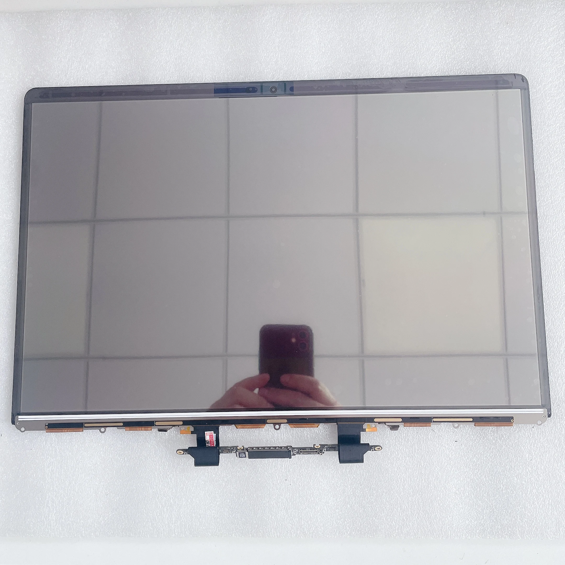 The A2141 LCD screen for MacBook