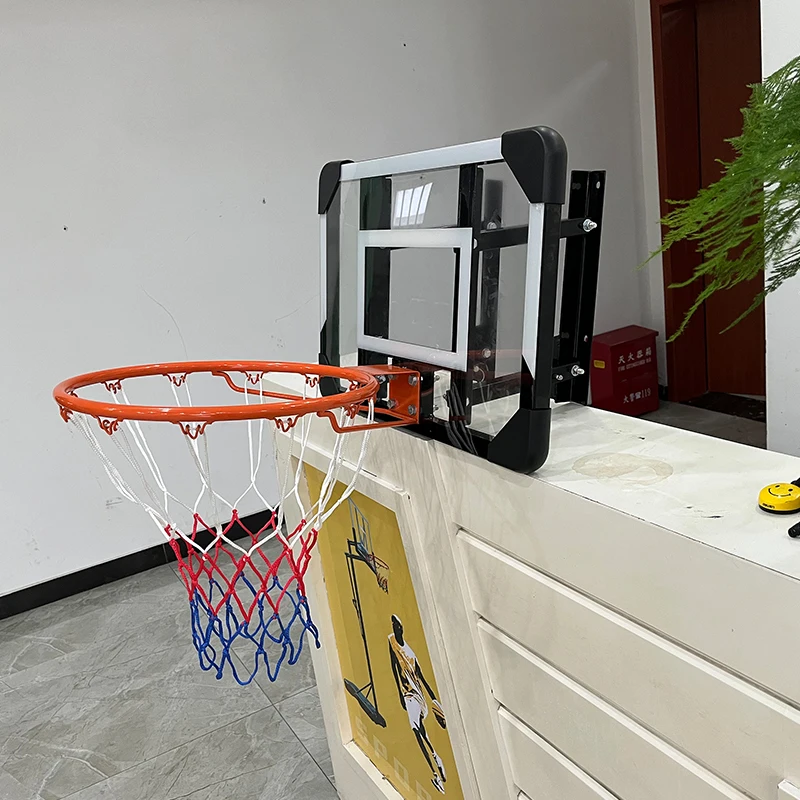 Draagbare 60 * 40 cm PE Mini-basketbalring Wandgemonteerde standaard voor buitenopnamen Training Outdoor Court-uitrusting