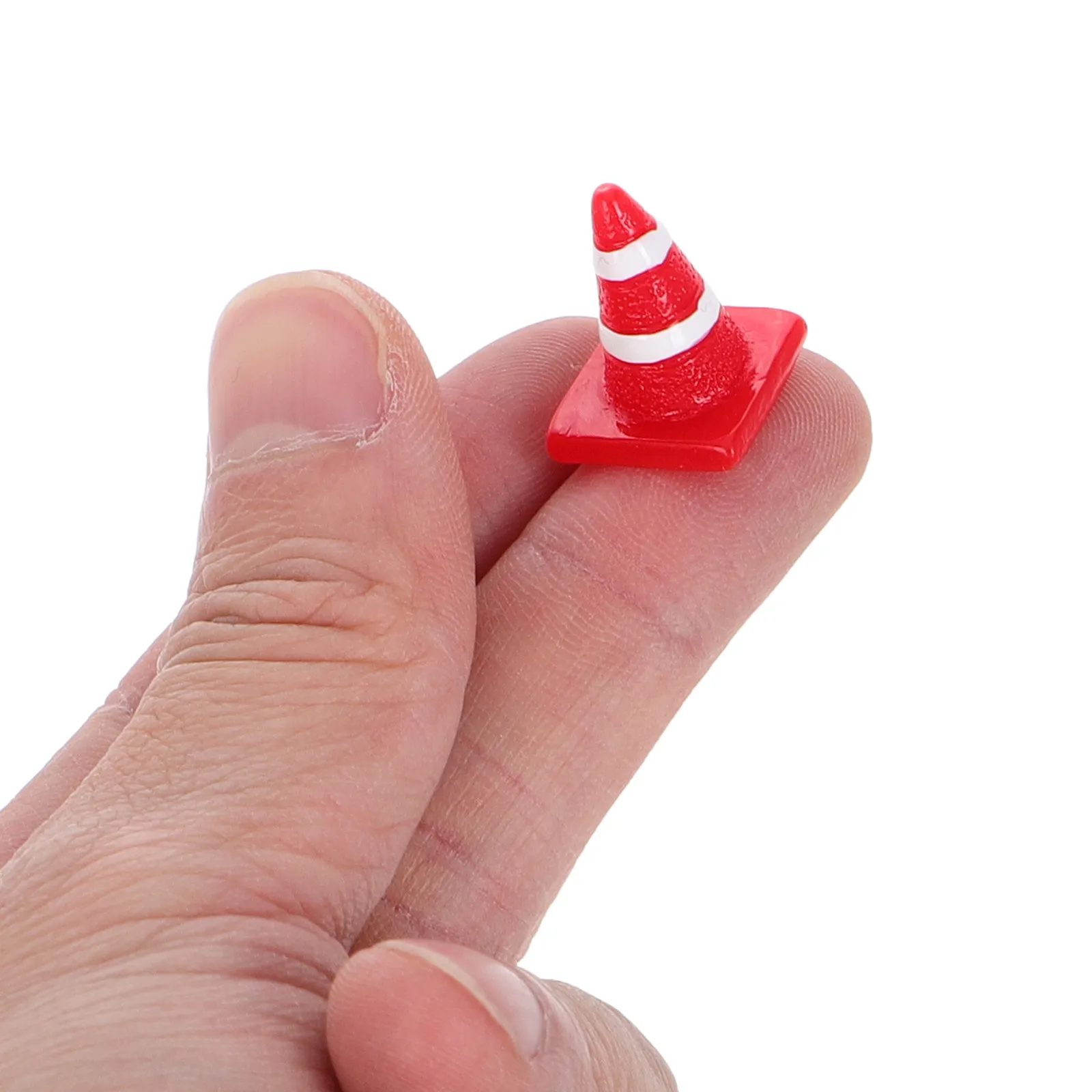 20Pcs Mini Traffic Cones Resin Desktop Decoration Urban Aesthetic Micro Landscape Diorama Construction Scene Safety Charm Small