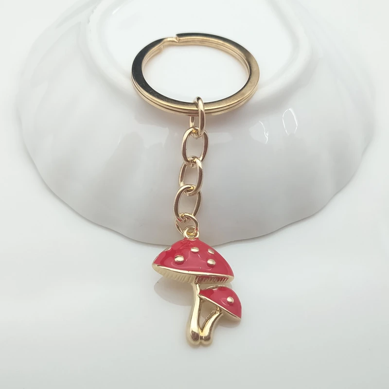 Psychedelic Mushroom Enamel Keychain Plant Art Pendant Natural Woodland Hippie Keychain Cute Keychain