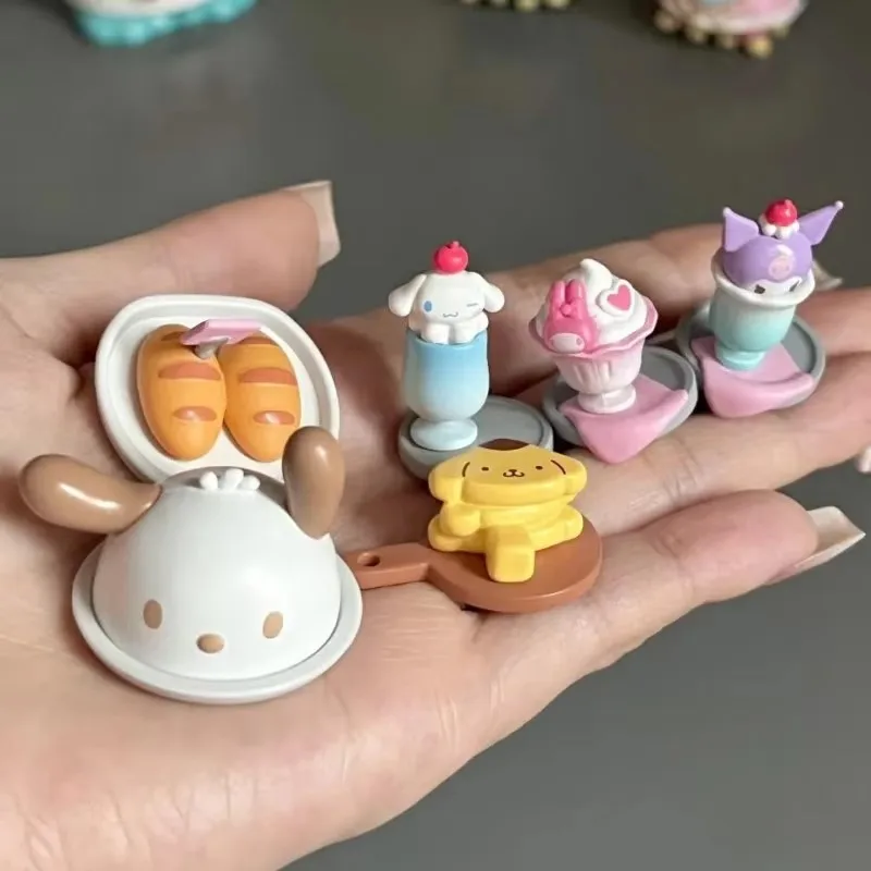 Sanrio Character Roller Skating Restaurant Series Blind Box Cute Kuromi Melody Action Figure Pachacco Doll Hangyodon Mystery Box