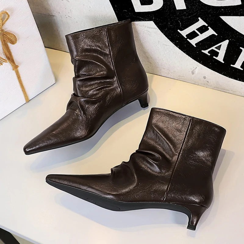 BIGTREE 2027 Neue Winter-Stiefeletten aus weichem Leder mit plissierter Spitze, niedrigem Absatz, für Damen, Partyschuhe, Zapatos De Mujer