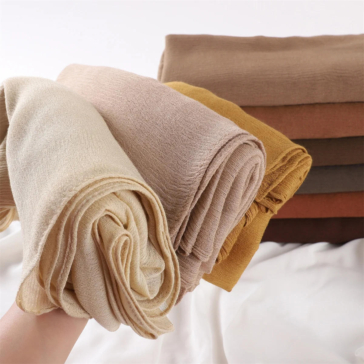 女性用大きいサイズ無地コットンレーヨンシワ加工ヒジャブスカーフ、高品質ラップ＆ショール、ムスリムヘッドバンド、イスラムターバン