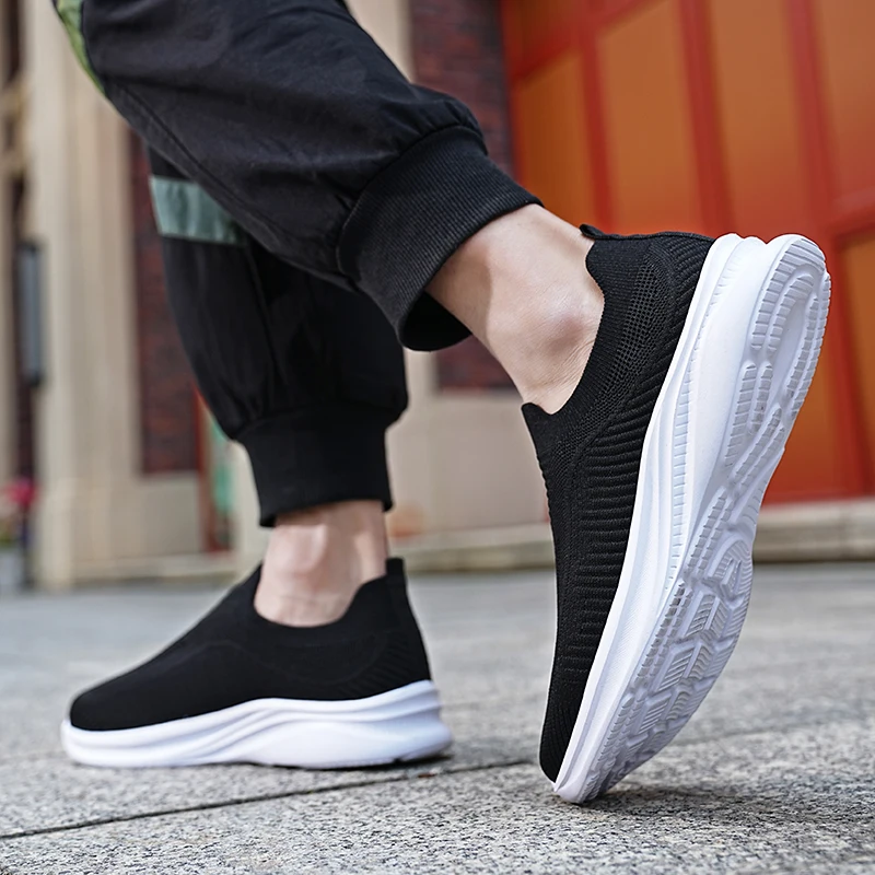Men's Shoes New Mesh Casual Socks Short and Chubby Sports Shoes Popular Flat Bottomed Pants Cheap Running Shoes Men's Shoe Brand