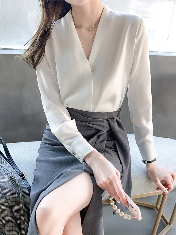 AOSSVIAO Women Fashion Blouse V-neck Long Sleeve Blouses Shirts Casual Tops Work Wear Chiffon Shirt Blusas Mujer De Moda 2024