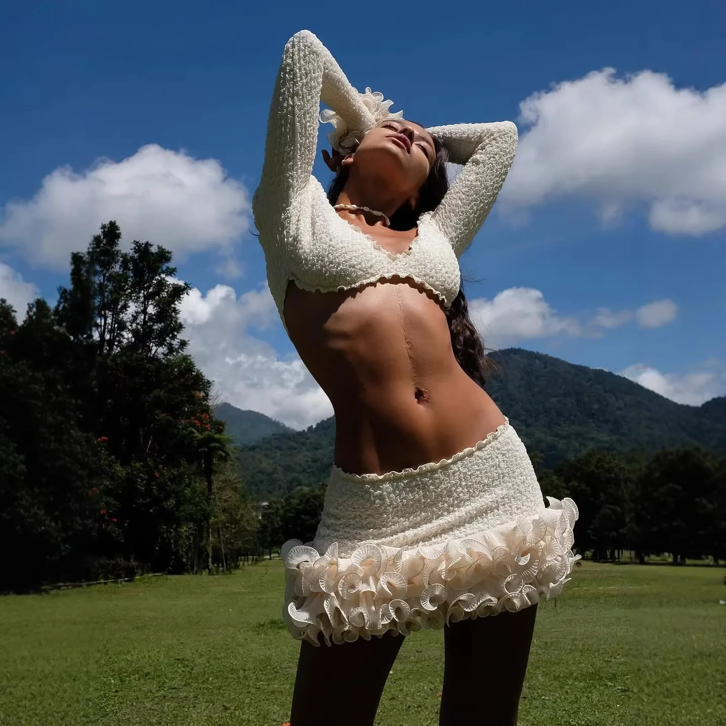 

Sexy Mini Skirt 2 Piece Sets 2026 Summer New Ruffles Slim Beach Bikini Outfits Fashion Solid Chic Holiday Lady 2 Pieces Sets