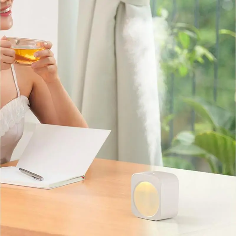 

Small Humidifier Silent USB Charging Desk Humidifier Timer Function USB Charging For Hospital Living Room Hotel Car Interior