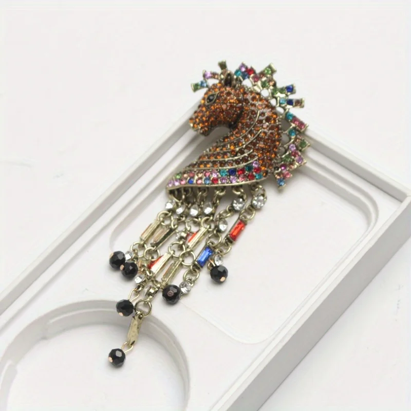 Personality Fashion Animal Corsage Medieval Vintage Heavy Industry Fringe Horse Brooch Courtly Style Coat Adornment