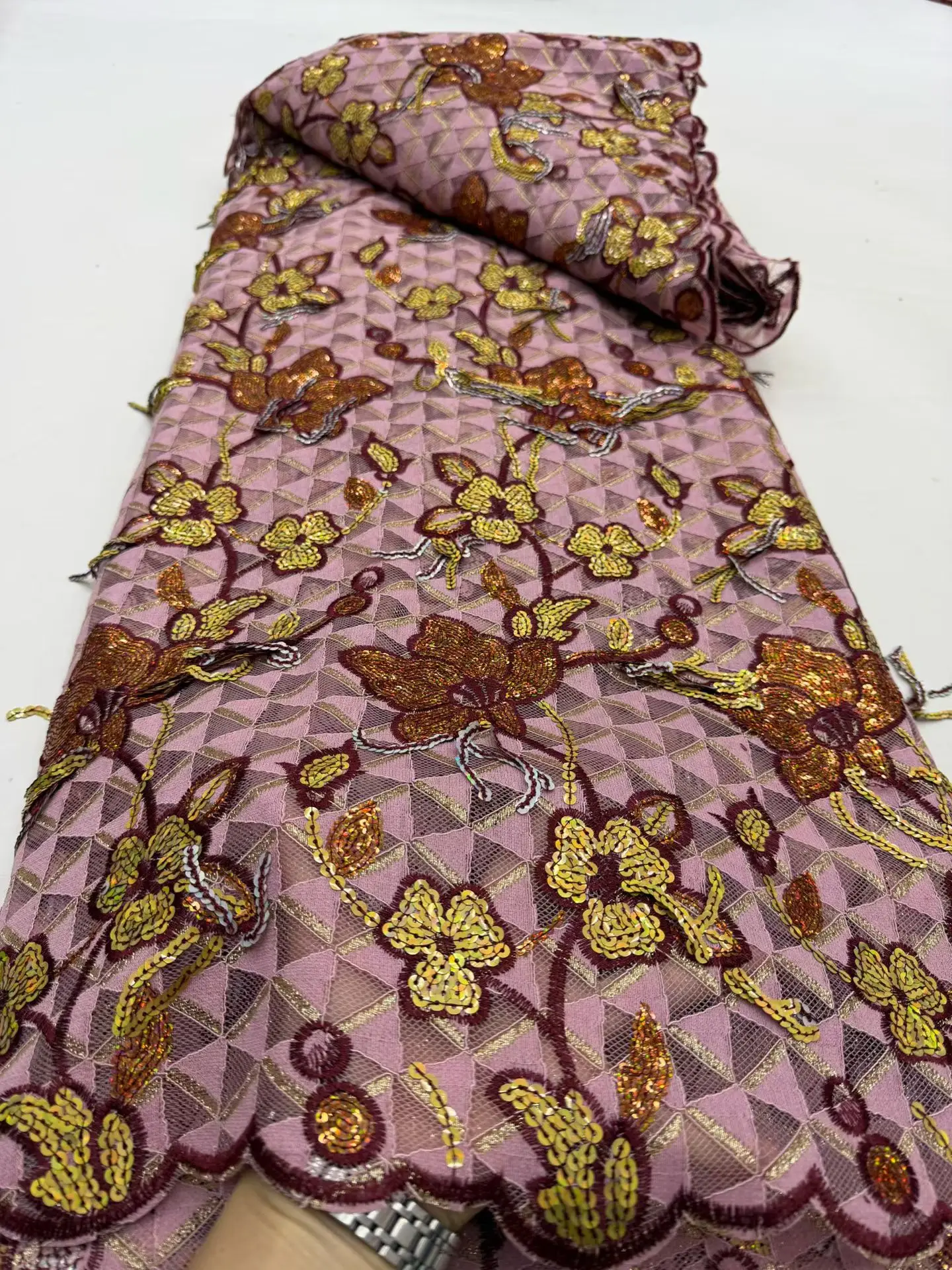 

Новинка 2026: Роскошная африканская нигерийская кружевная ткань с пайетками, высококачественная нигерийская кружевная ткань для женских платьев, KDP26121