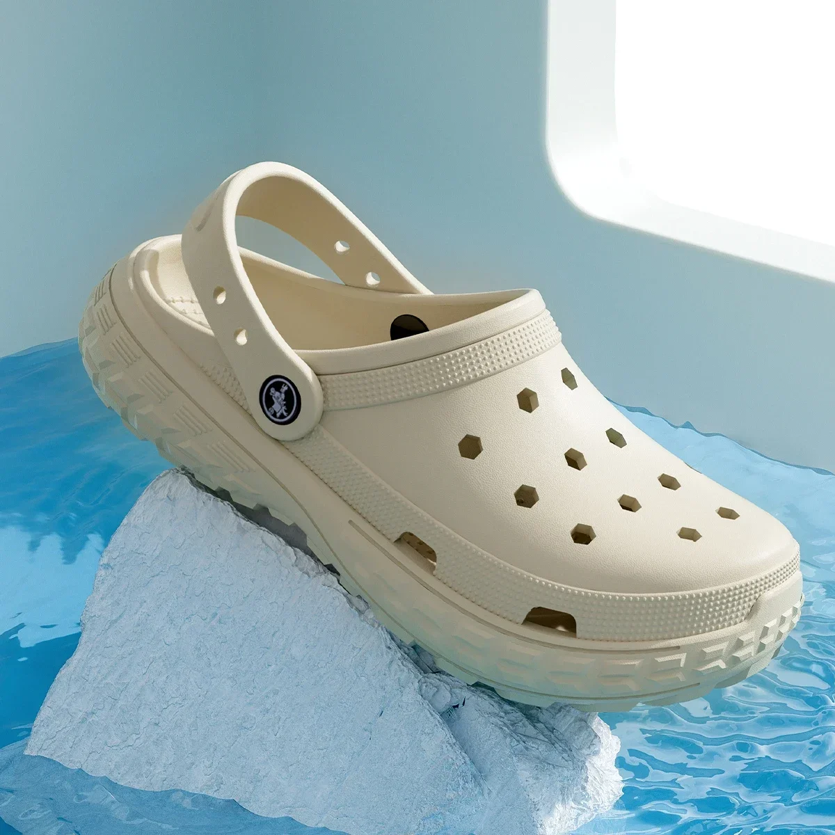 Женская и мужская обувь из ЭВА с отверстиями, летние нескользящие уличные сандалии, пляжные тапочки с закрытым носком, толстая подошва, мягкая подошва