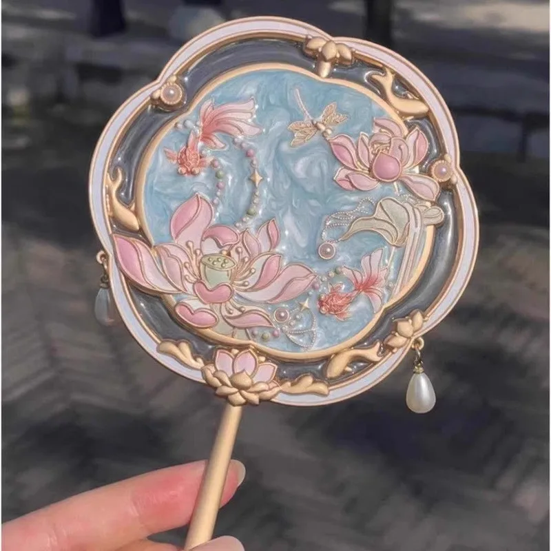 A Lotus Emerging From Water, Holding A Mirror, A Makeup Mirror, A Portable Mirror, And A Girlish Heart