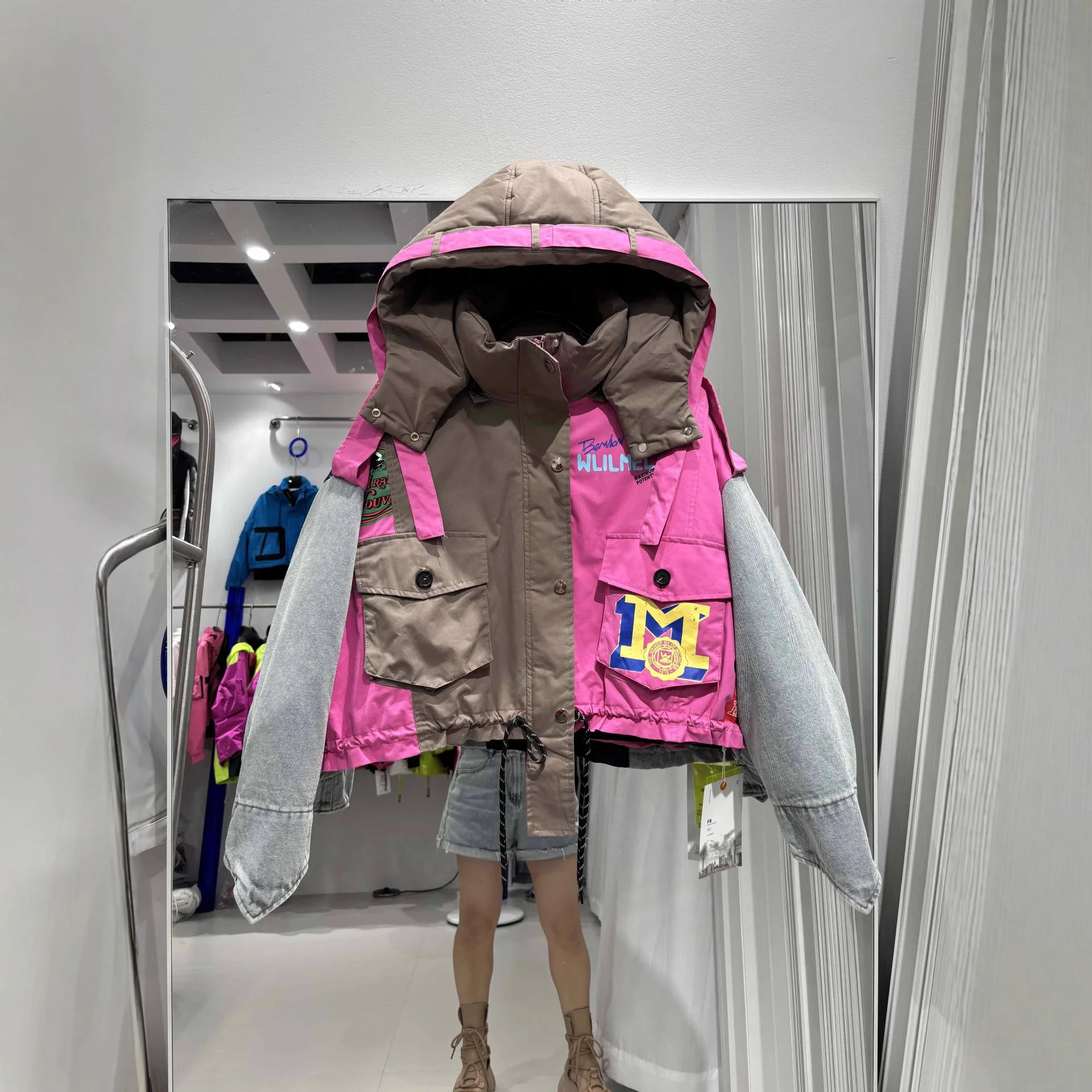 Winter new down jacket women's short denim splicing letter printing small jacket burst
