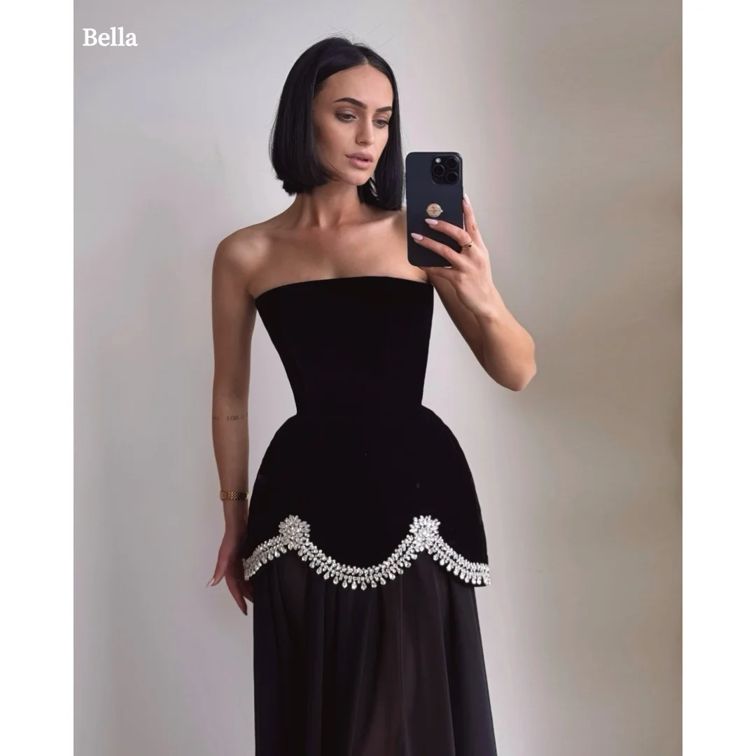 فستان بيلا مخصص أسود لامع بدون حمالات بدون ظهر رداء de soirée بدون أكمام على شكل حرف a للحفلات بطول الأرض للحفلات الراقصة 2025