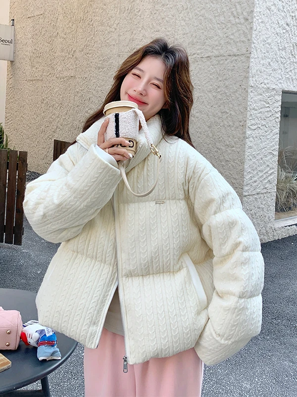 

Белая вязаная короткая пуховая куртка для женщин, зимнее теплое пуховое пальто с воротником-стойкой, повседневное, свободного кроя