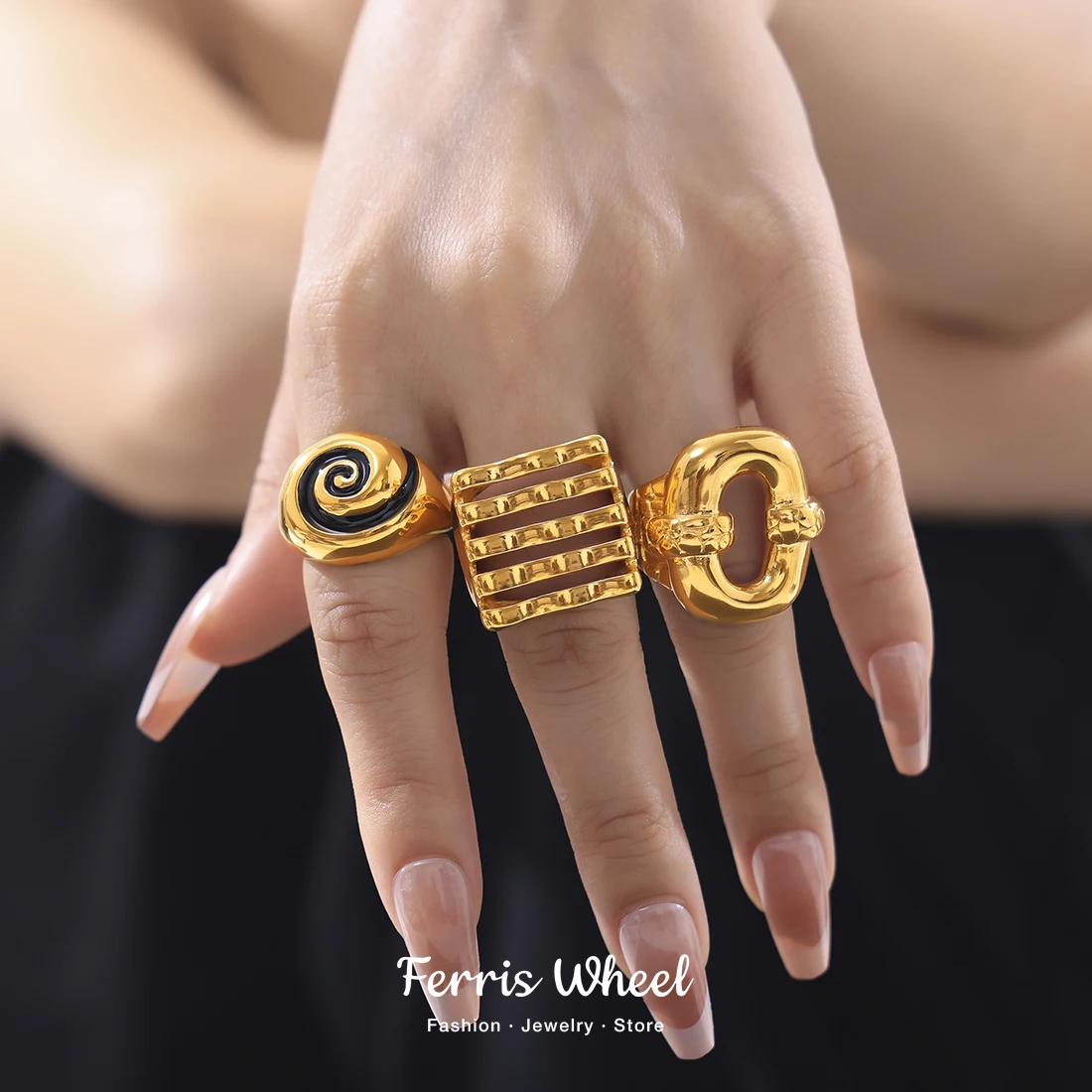Exaggerate Shiny Stainless Steel Rings for Women Gold Plated Retro Finger Ring Punk Jewelry Banquet Gift