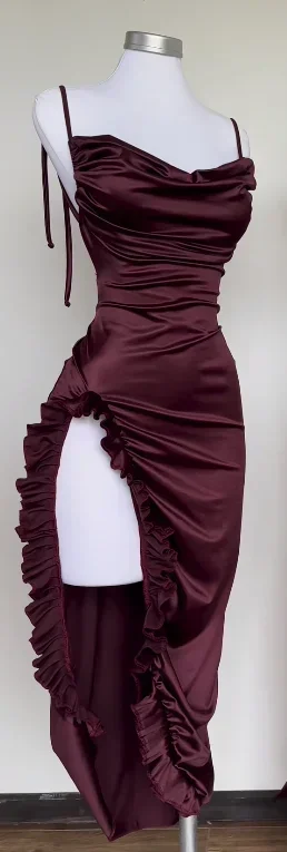 Sexy Damen-Trägerkleid Sommer High-End Rollenspiel Y2k Rückenfreies Verführerisches Unregelmäßiges Abendkleid 2025 – Detail 6