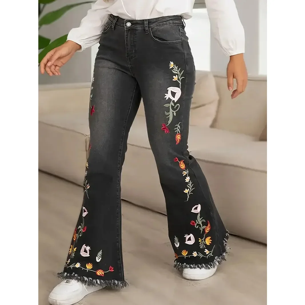 جينز دينم مطاطي أسود مقاس كبير للنساء مقاس كبير جينز متوهج صغير مغسول من قماش الدنيم موضة جديدة 2025 سراويل كبيرة الحجم #2