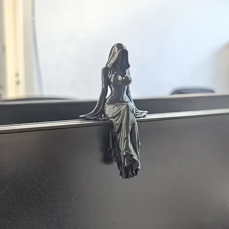 Mysterious Hooded Woman Statue - Gothic Faceless Sitting Figurine, Black Robe Queen Figure Desk & Tv Shelf Decor For Halloween