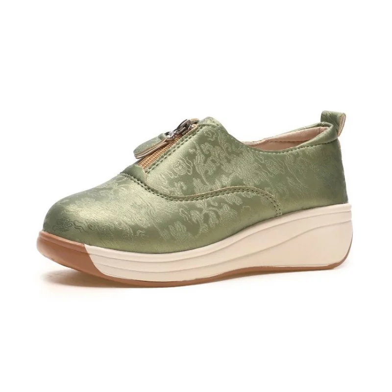 

Дышащие женские туфли для мам на весну и осень, новые повседневные туфли на низком каблуке с мягкой подошвой для женщин среднего и пожилого возраста
