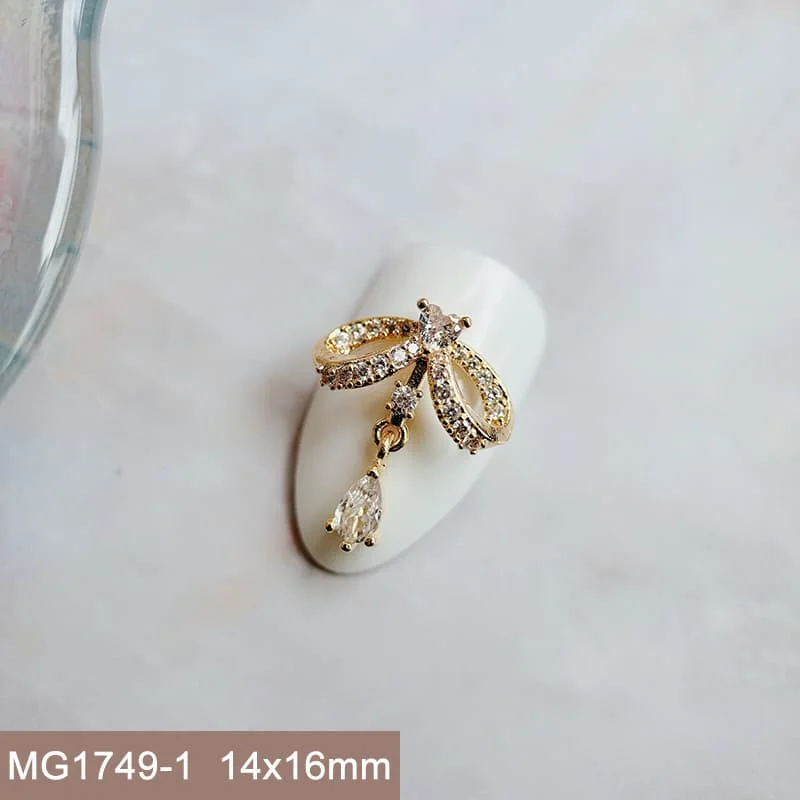 10 piezas por lote, dijes de metal con mariposa dorada y lazo de circonio, decoraciones de lujo para uñas, accesorios y partes 5