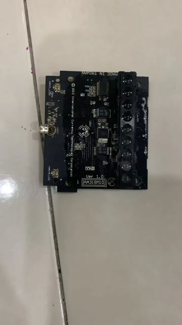 

Circuit Board and Cables for L70 (2 pieces circuit board and 1 piece cable)