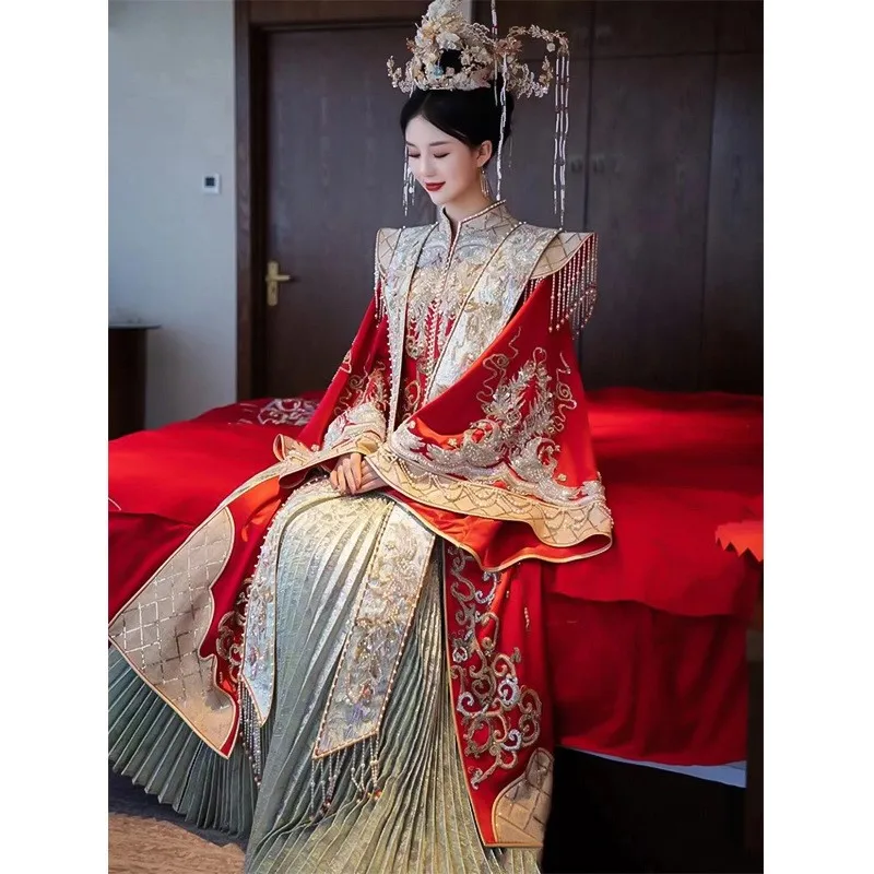 

Новый стиль свадебного платья дракона и феникса в китайском стиле, корона, красная накидка.