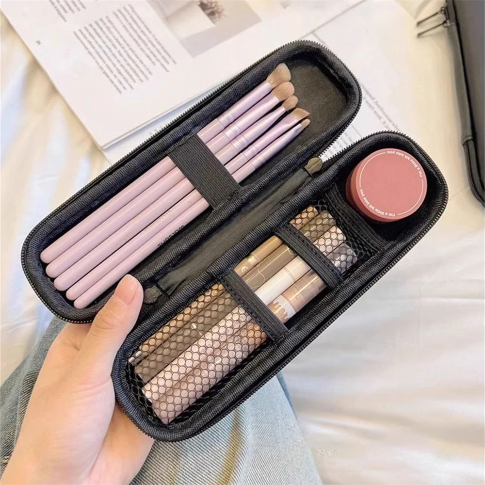 1 قطعة فرشاة للمكياج مقسم حقيبة أنثى المحمولة السفر حمل على فرشاة صغيرة قلم الحواجب عينيه فرشاة حقيبة التخزين