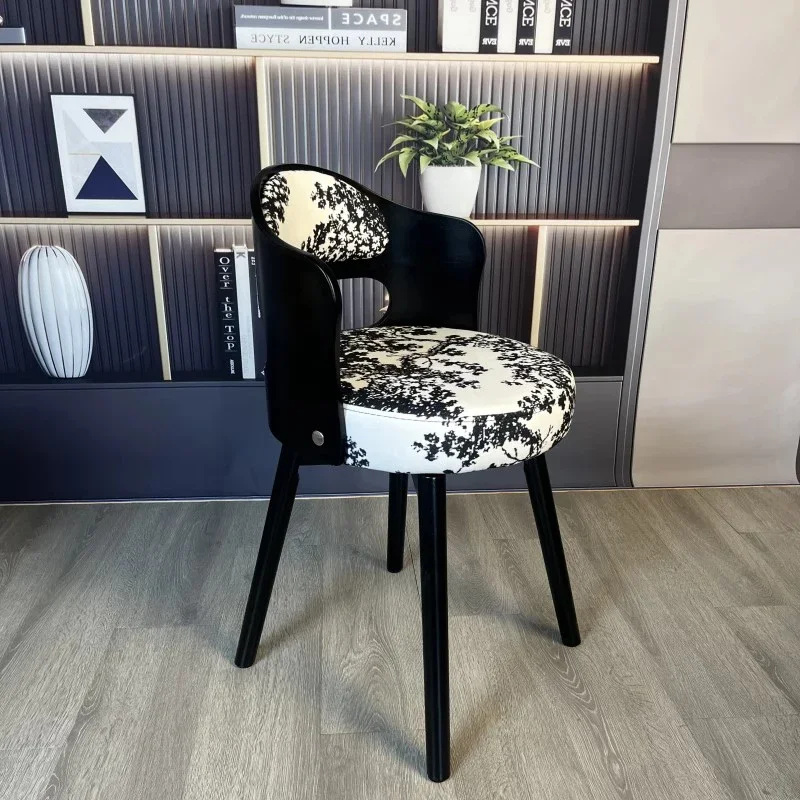 

Classic Premium Dining Chairs Exquisite Simple Luxury Glamour Dining Chair Trendy Nordic Comedores Dining Room Furniture