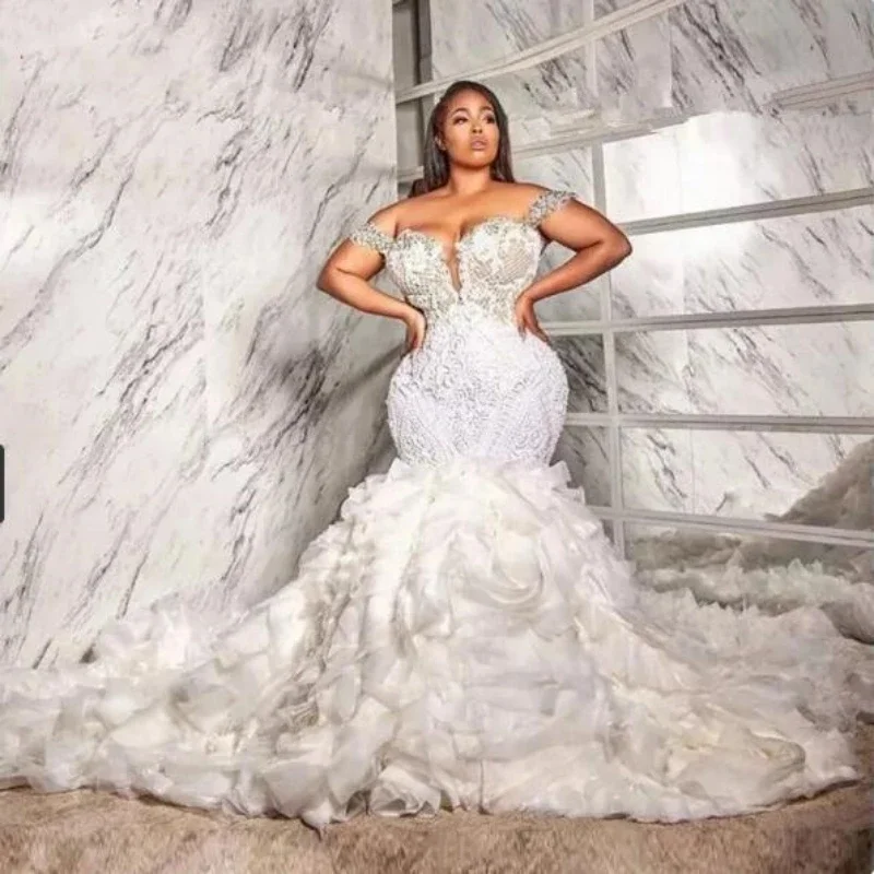 

Customized South Africa Sexy Elegant Luxury Mermaid Wedding Dress 2025 Lace Applique Crystal Beaded Plus Size Bride Dress