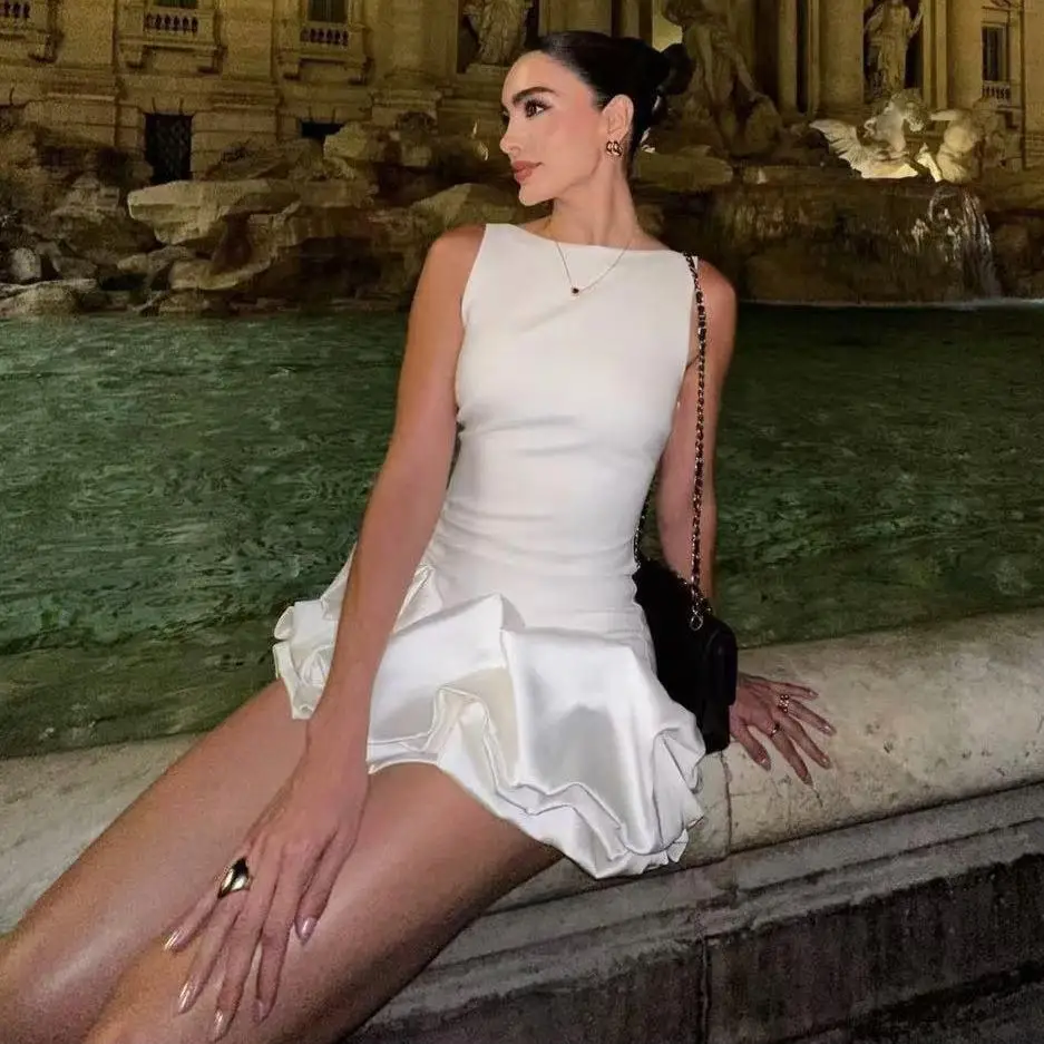 Vestido F E de Cor Sólida com Barra em Camadas, Cintura Ajustável com Detalhe de Flor, Decote Redondo, Saia Jus...