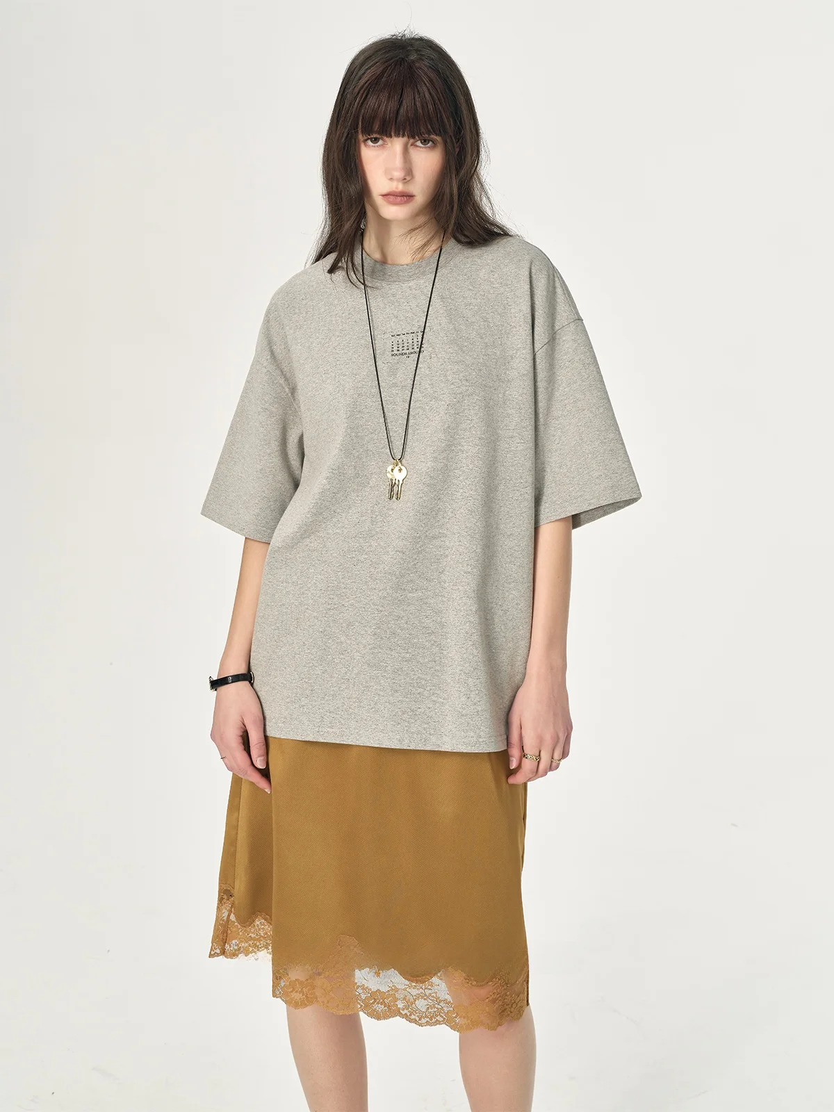 

Футболка женская летняя из хлопка с оригинальным дизайном, принтом-календарем, мягкая на ощупь, свободного кроя, с коротким рукавом, круглым вырезом, влагоотводящая