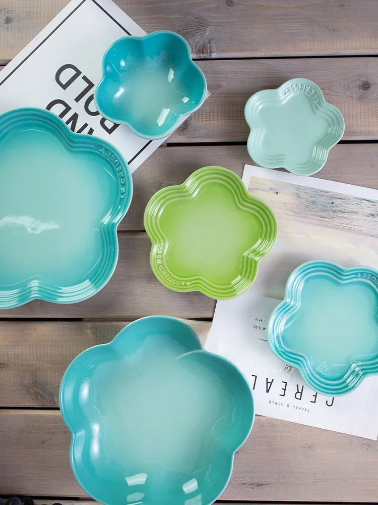 

Le Creuset Cool Color Creative Faion Small Plate Dinnerware Floral ape Home Use Cerc Di Unusual ape Porcelain