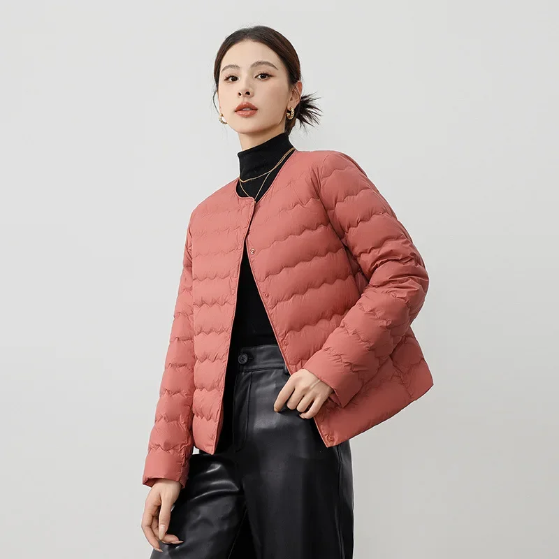 2024 New Arrivlas Women Office Lady Korean Slim Puffer Jackets Fashion Wavy Quilted Line Round Neck Down Liner Light Down Coat