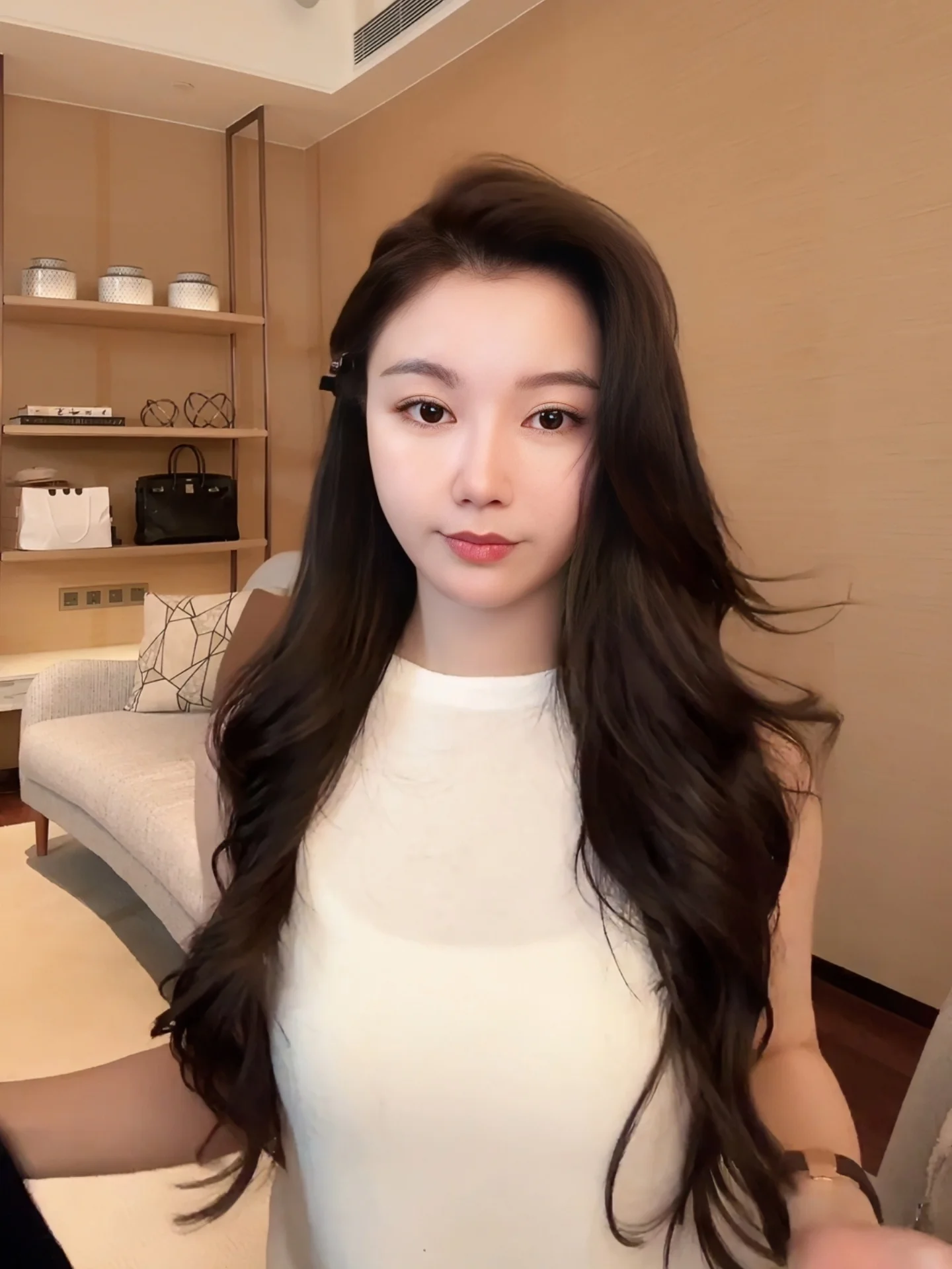 

Skin-friendly Wool Blend Women's Vest Simple Pure Color Loose Fit Casual Sle round Ne Inner Wear Spring Season Regular Le...