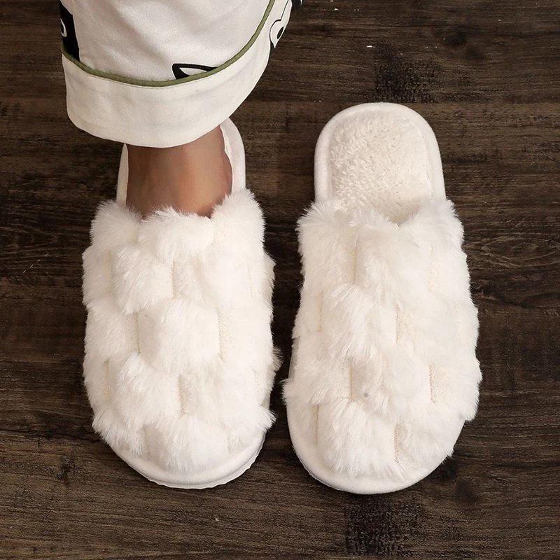 

Белые пушистые домашние тапочки, женские удобные теплые плюшевые шлепанцы на плоской подошве, женские нескользящие тапочки на мягкой подошве для спальни