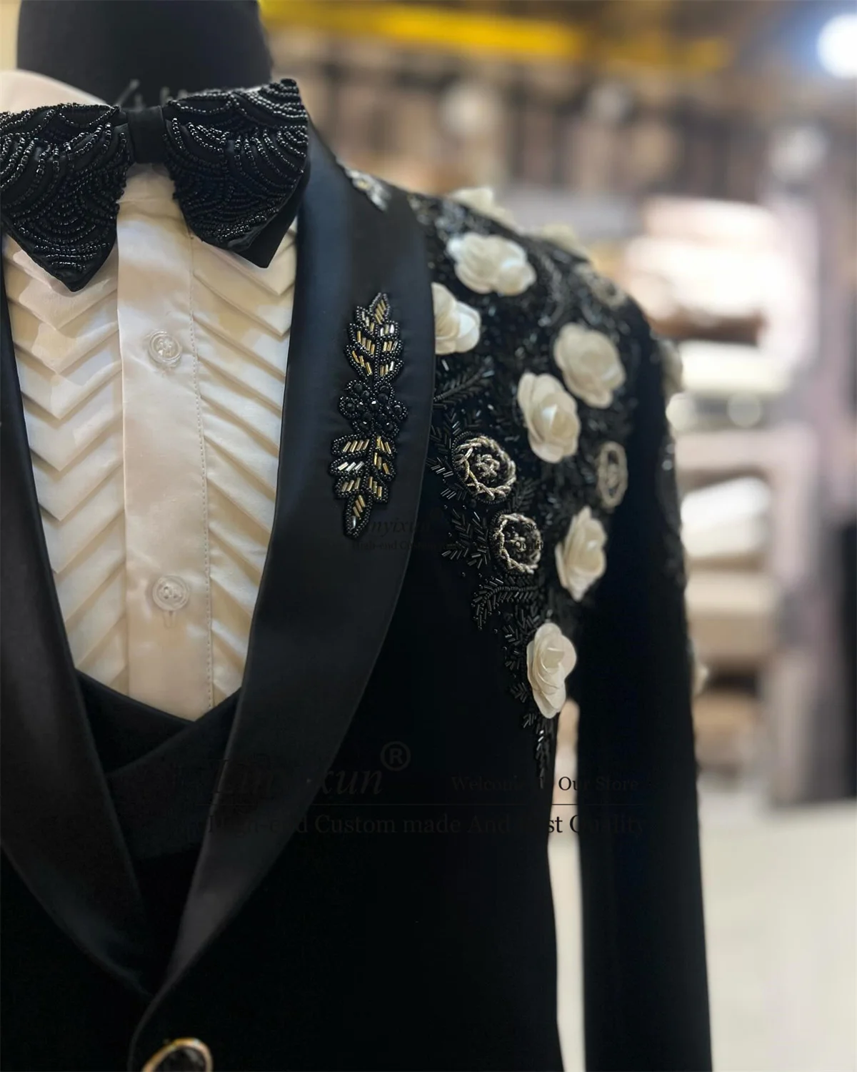 Luxury Beaded Crystals Men Suits 3D Flowers Groom Wedding Tuxedos Slim Male Prom Blazers 3 Pieces Sets terno masculinos completo