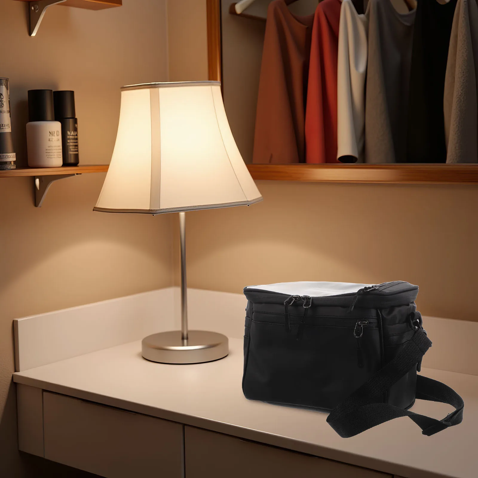 

Bike Handlebar Bag Waterproof Large Front Bicycle Storage Pouch with Phone Holder for Road Mountain Bike Cycling