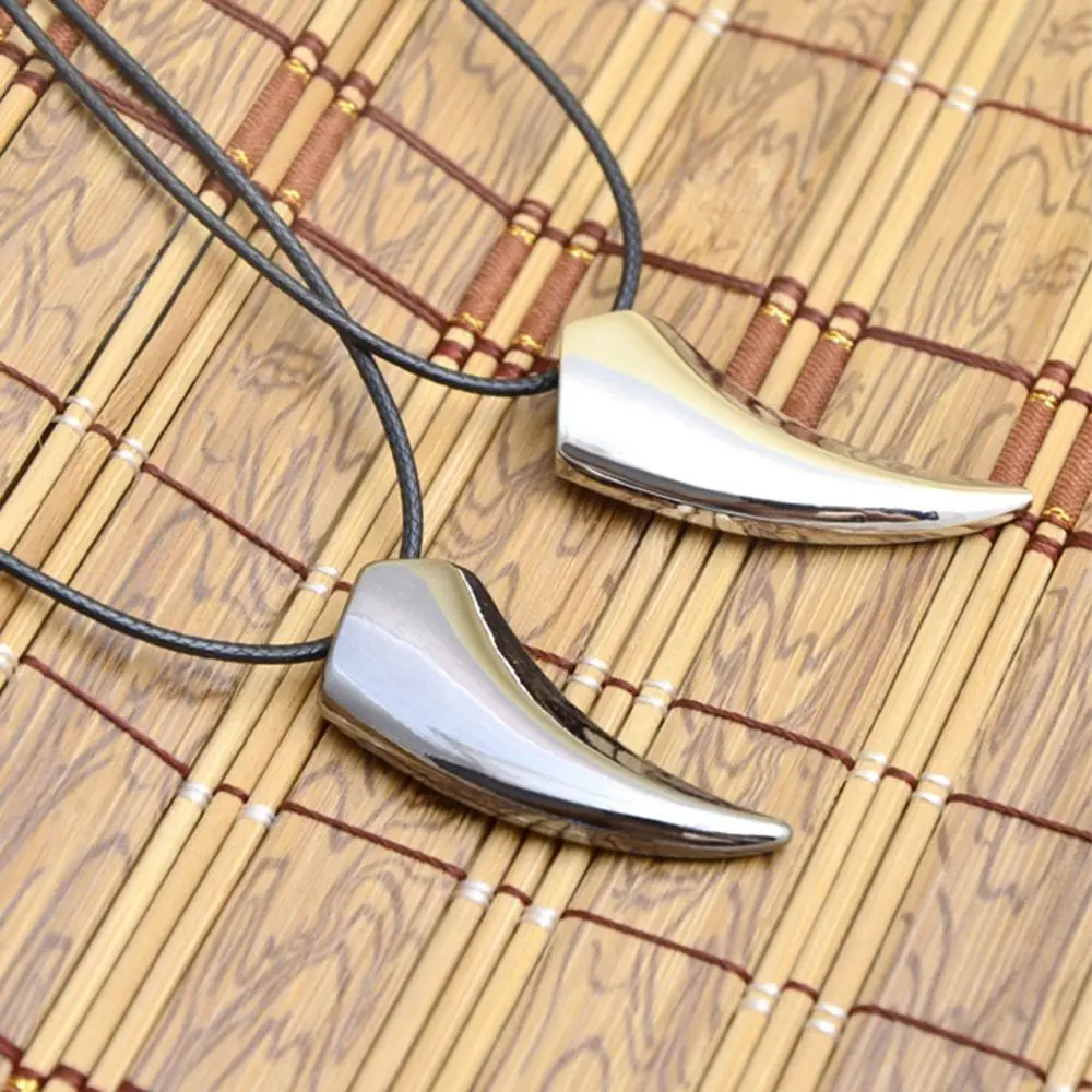 Lover's Brave 1PC Alloy New Steel Titanium Men's Fashion Necklace Tooth Wolf Jewelry