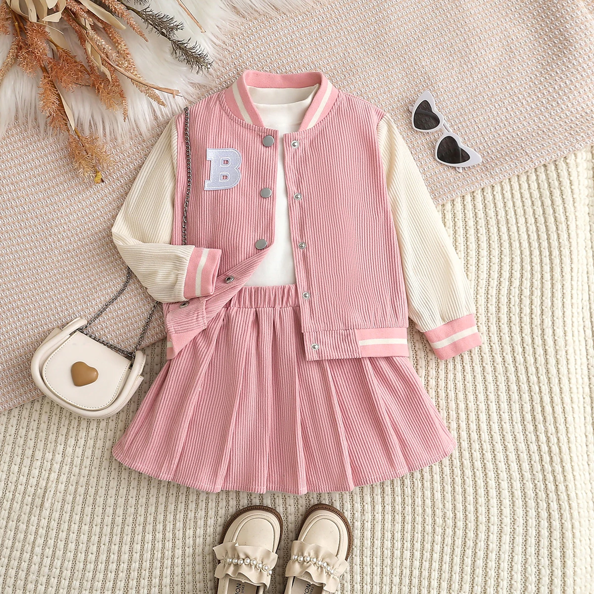 Conjunto de duas peças de veludo rosa para meninas roupa de beisebol + saia plissada bloco de cores na moda "B" decorado roupa de outono para crianças
