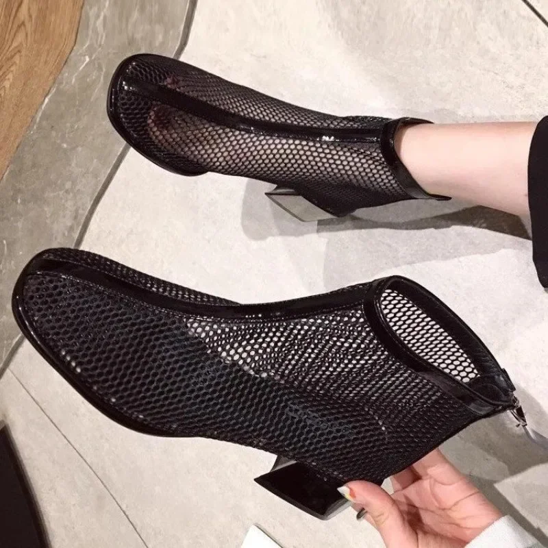 2024 nuova estate caviglia Mesh scarpe traspiranti donna Cool Hollow sandali con tacco medio stivaletti moda Sexy sandali da donna