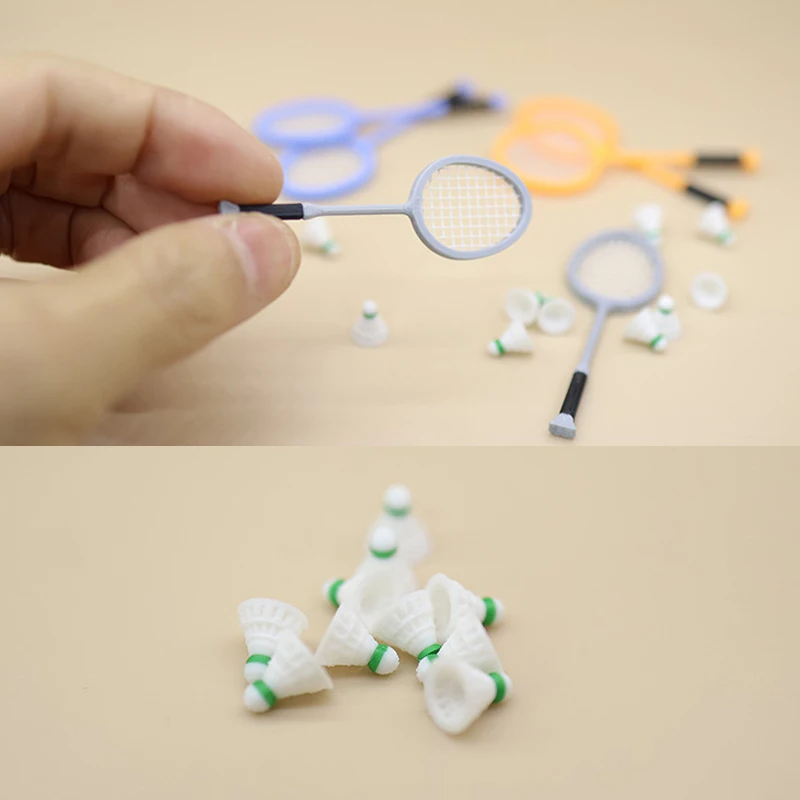 1/12 Miniature Badminton Racket Set for Dollhouse, Pretend Play Toy Sports Scene Decoration for Doll Houses