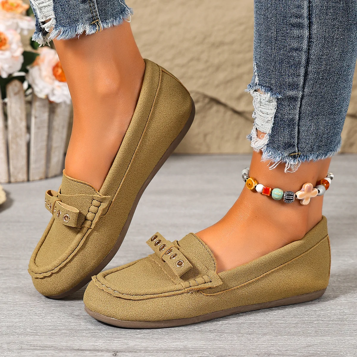 Genuine Suede Leather Moccasines Woman Metal Chain Loafers Slip On Ladies Barefoot Flats Walking Shoes Female Cowhide Sneakers