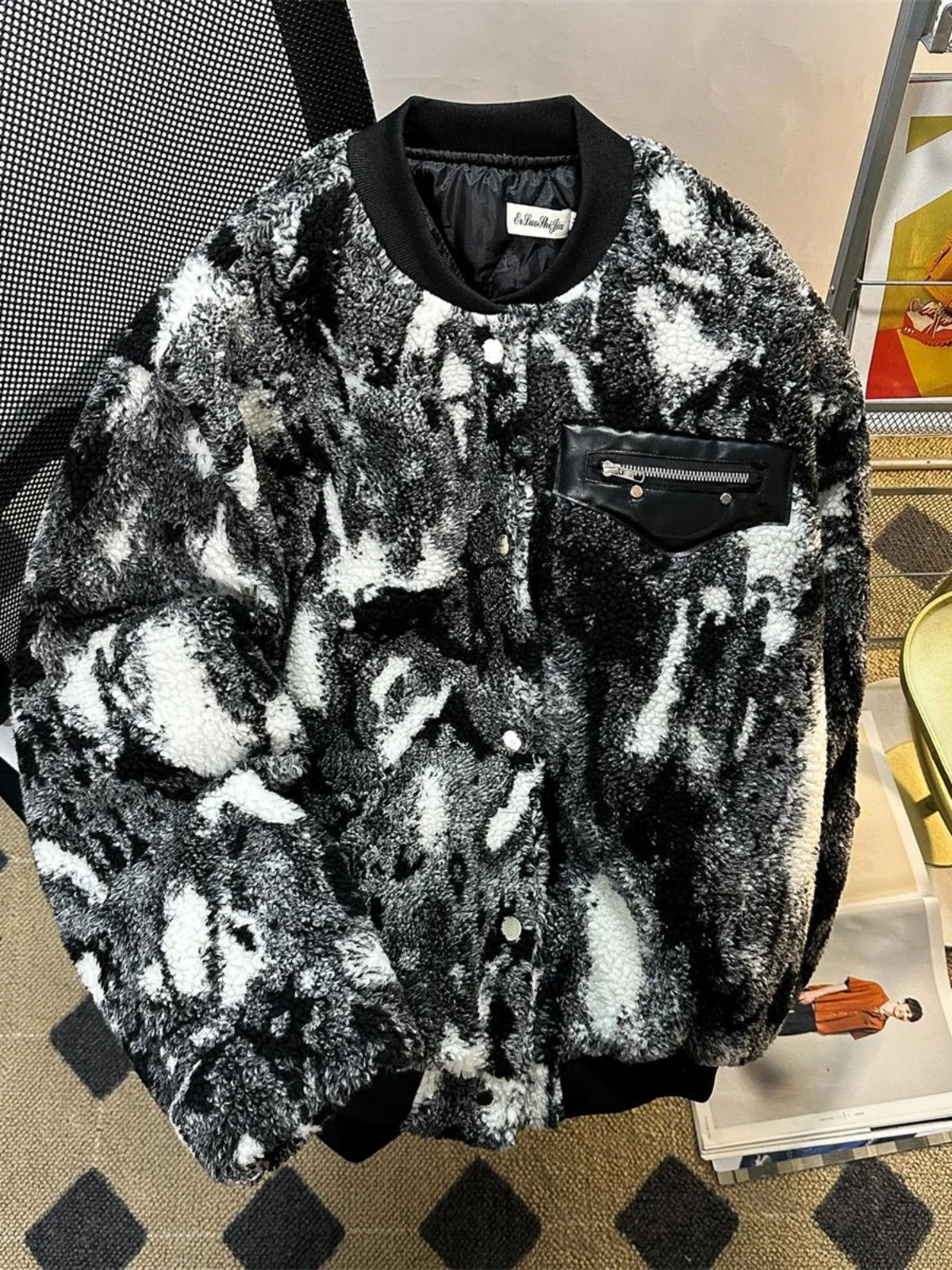 

Мужская утепленная хлопковая куртка: зимняя модная свободная куртка в американском стиле, высококачественное пушистое хлопковое пальто для молодежи, повседневная одежда