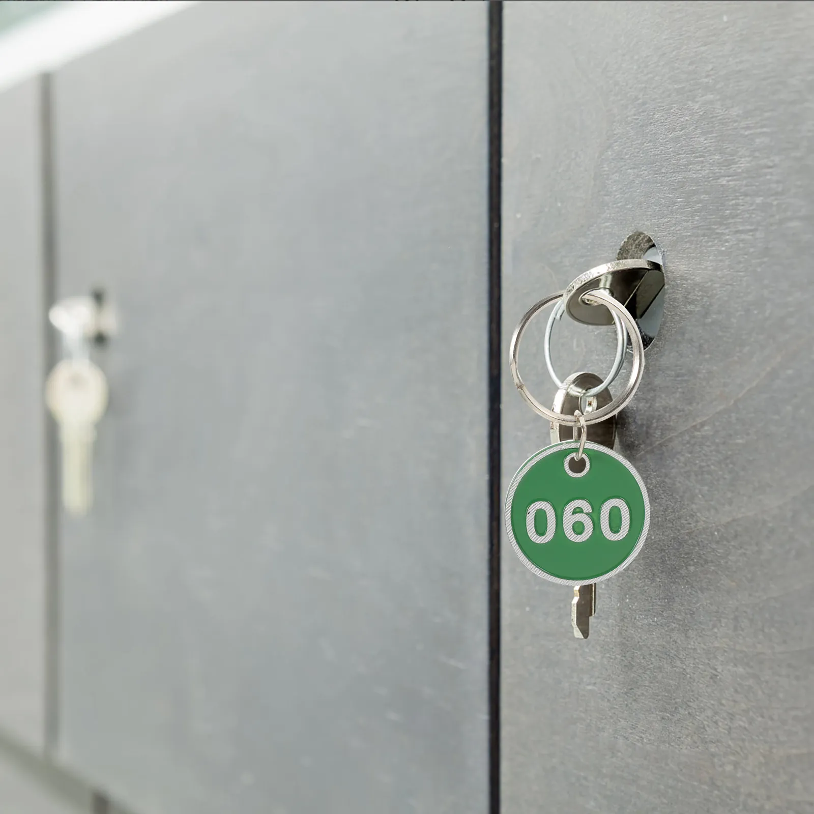 100-pezzi-targhette-numerate-in-metallo-in-lega-di-alluminio-da-1-a-100-per-armadietti-portachiavi-hotel-sauna-bagagli-identificatori-portachiavi-targhette-numeriche