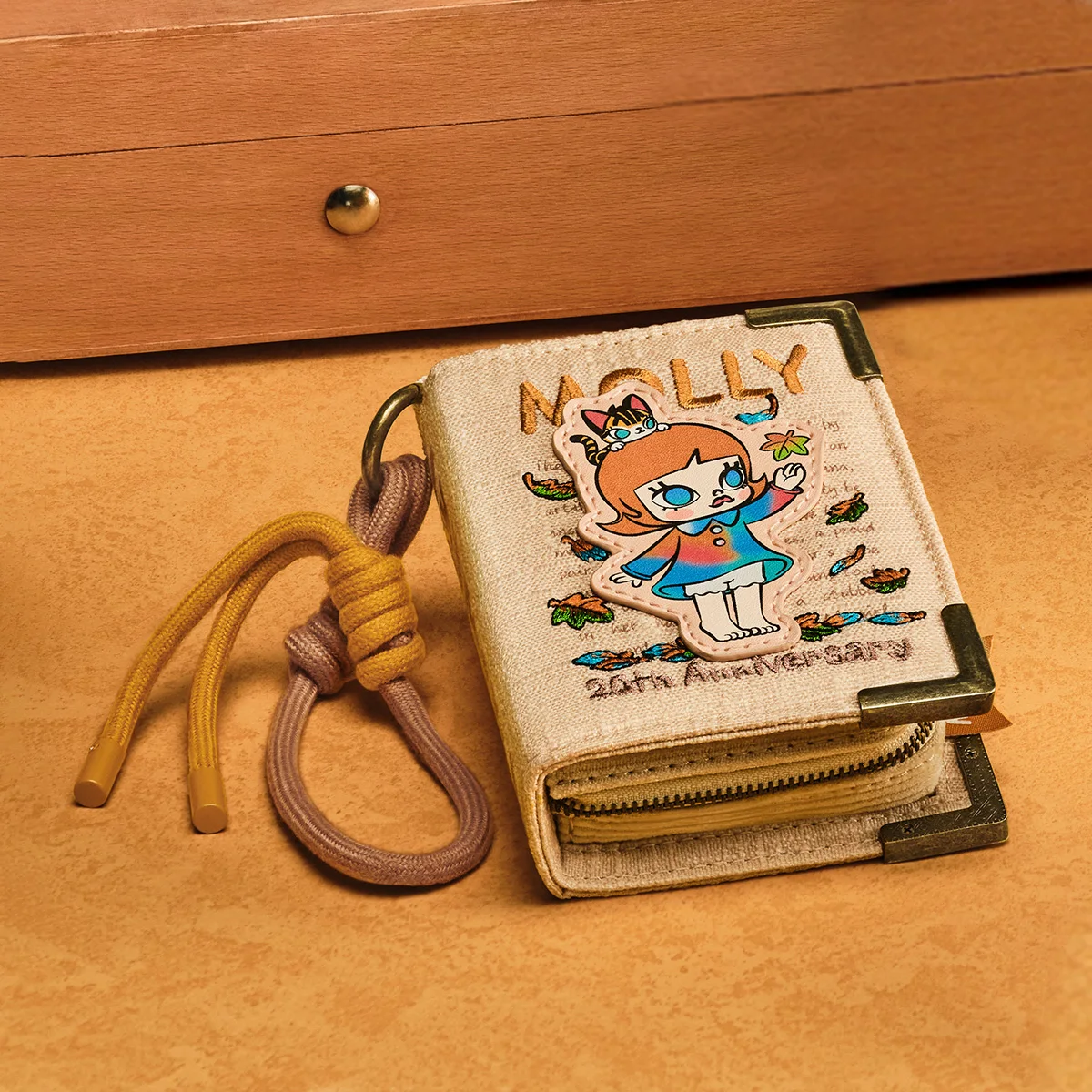 

POP MART MOLLY Серия «Пейзажи в пути» — Мини-альбом-сумочка для фотографий, слепая коробка, 1 шт., коллекционная фигурка, милая