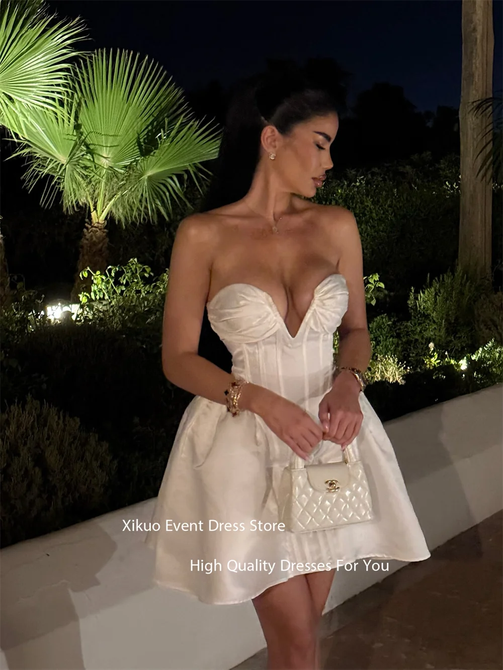 Xikuo Kelderen V-cut Trouwjurk Mouwloze Mini Lengte Vestidos De Novia Sweetheart Hals Bruidsjurken Voor Meisje Aangepaste