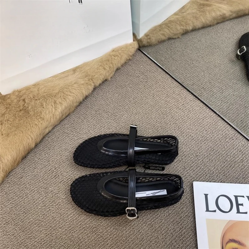 Thumbnail 4 - #41 Flat Sandals Comparison Guide